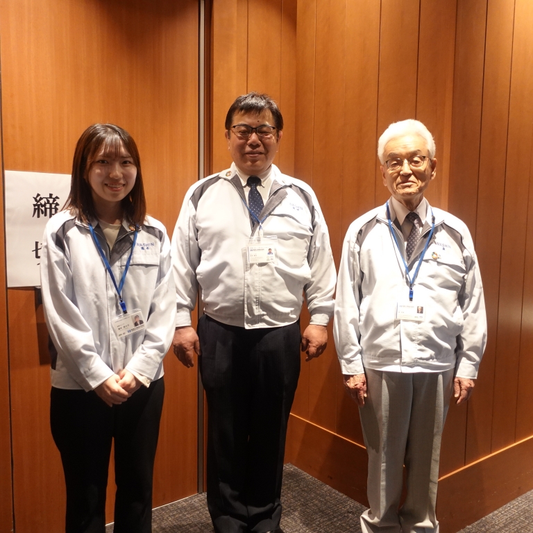 <第52期 経営指針発表会&懇親会> <第52期 経営指針発表会&懇親会>